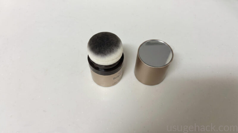 アデランスビューファンデはパフ一体型だから手を汚さずファンデ感覚で使える